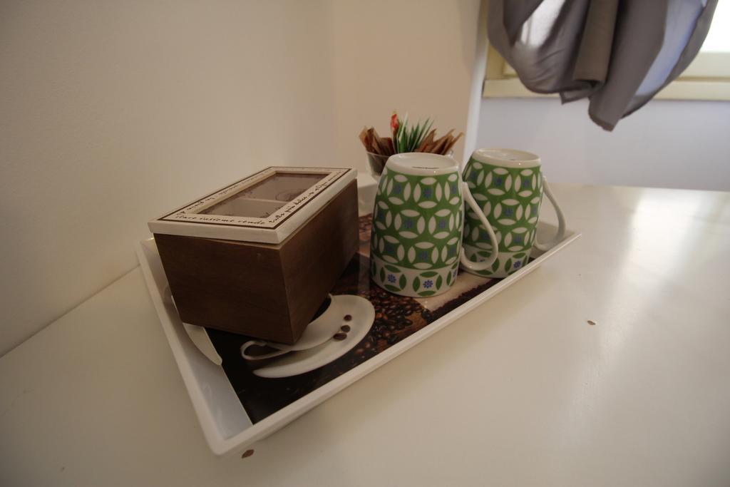 Bed 'N Books Bed and Breakfast Sassari Exterior foto