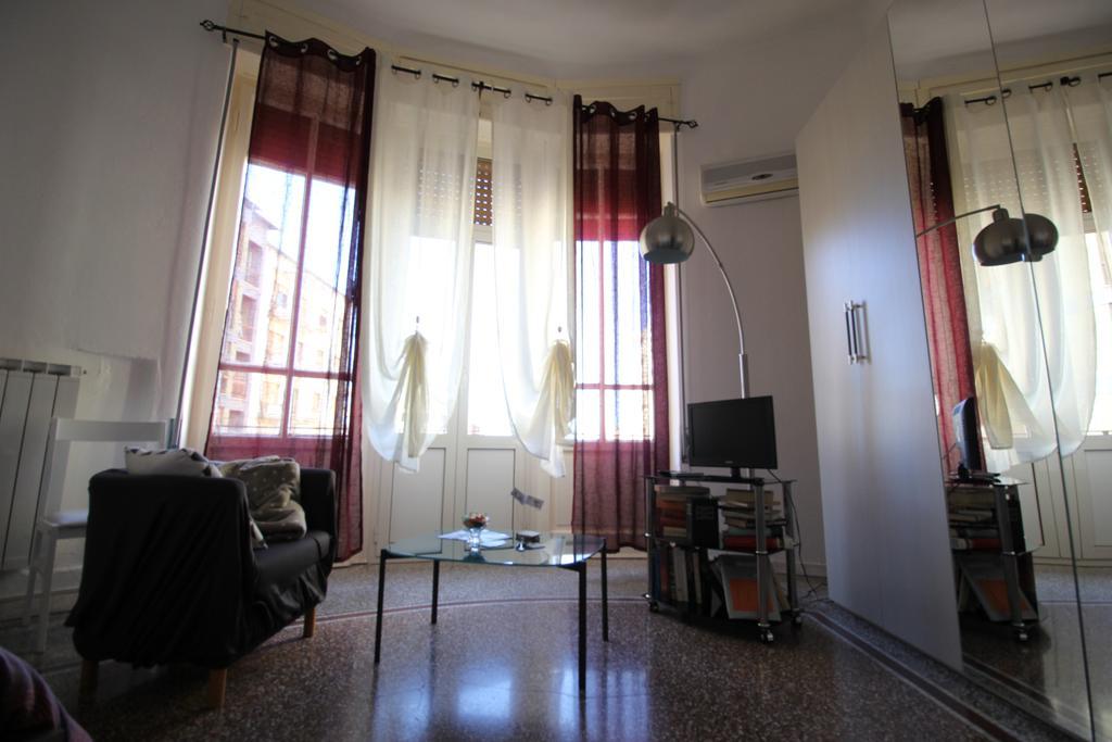 Bed 'N Books Bed and Breakfast Sassari Exterior foto