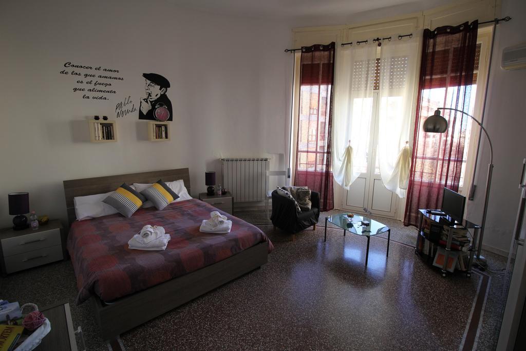 Bed 'N Books Bed and Breakfast Sassari Exterior foto